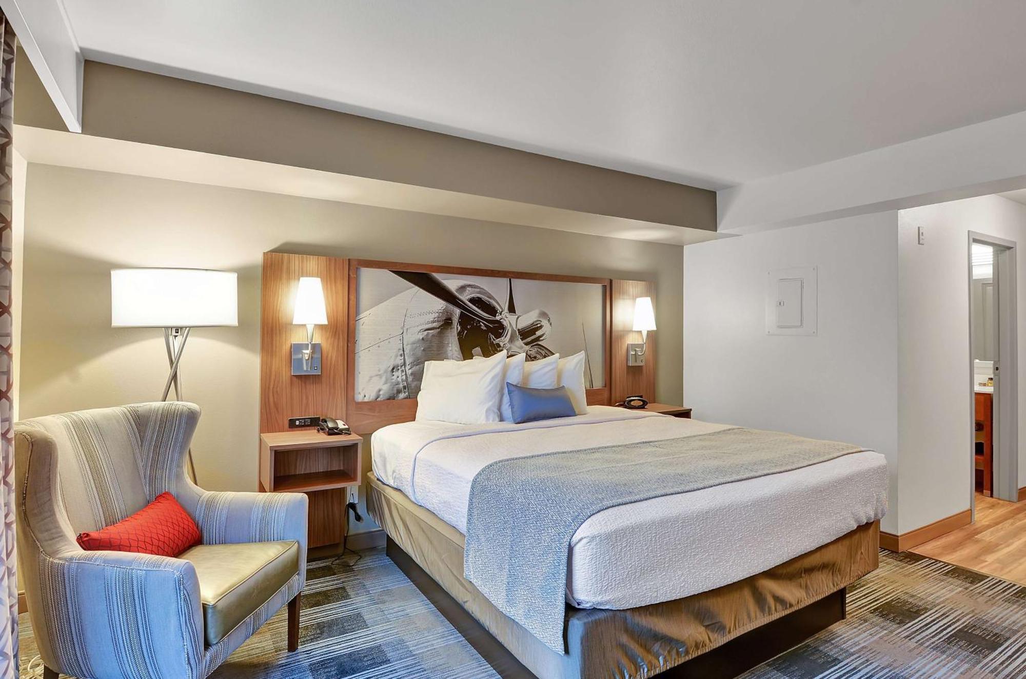 Executive Residency By Best Western Navigator Inn & Suites Everett Ngoại thất bức ảnh
