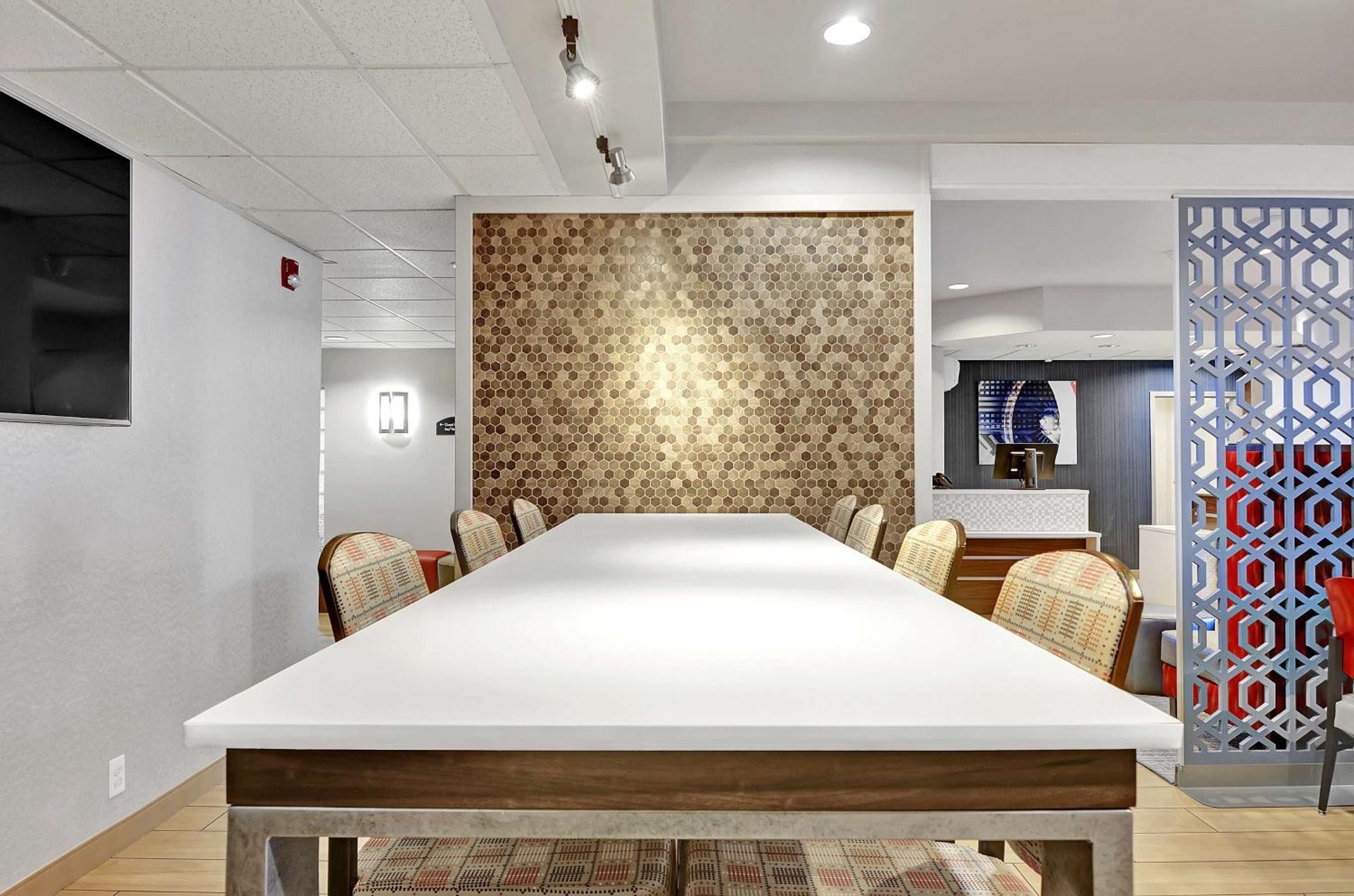 Executive Residency By Best Western Navigator Inn & Suites Everett Ngoại thất bức ảnh