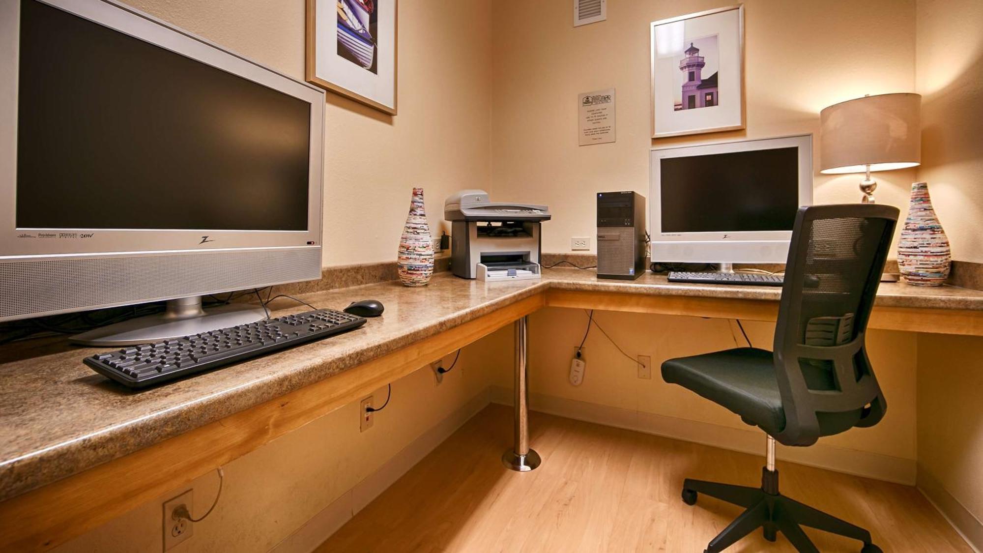 Executive Residency By Best Western Navigator Inn & Suites Everett Ngoại thất bức ảnh